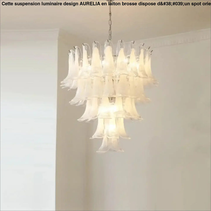 Suspension luminaire nymo multi-étage avec verre soufflé translucide et nuances en forme de cloche pour une élégance intemporelle
