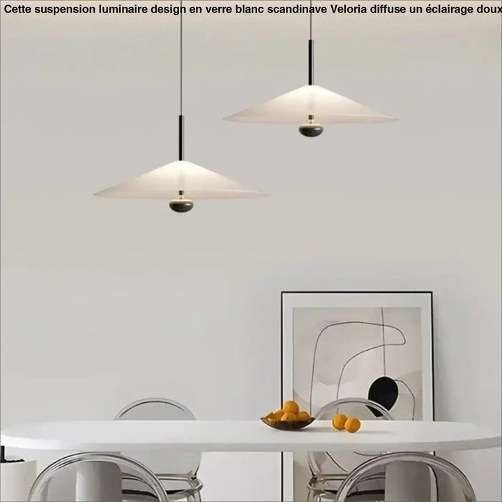 Suspension luminaire en verre blanc design épuré et moderne