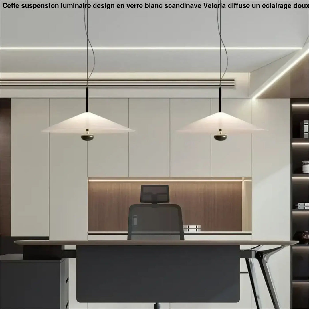 Suspension luminaire en verre blanc design épuré et moderne