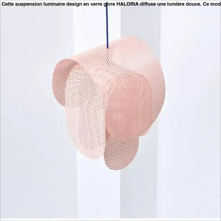 Suspension luminaire rose effet grillage au style original