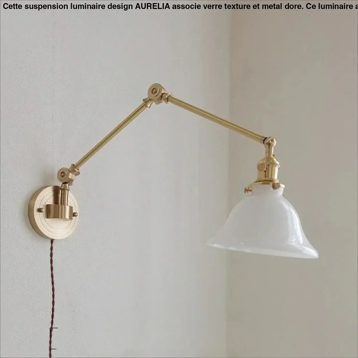 Applique murale orientable en laiton avec abat jour verte chic