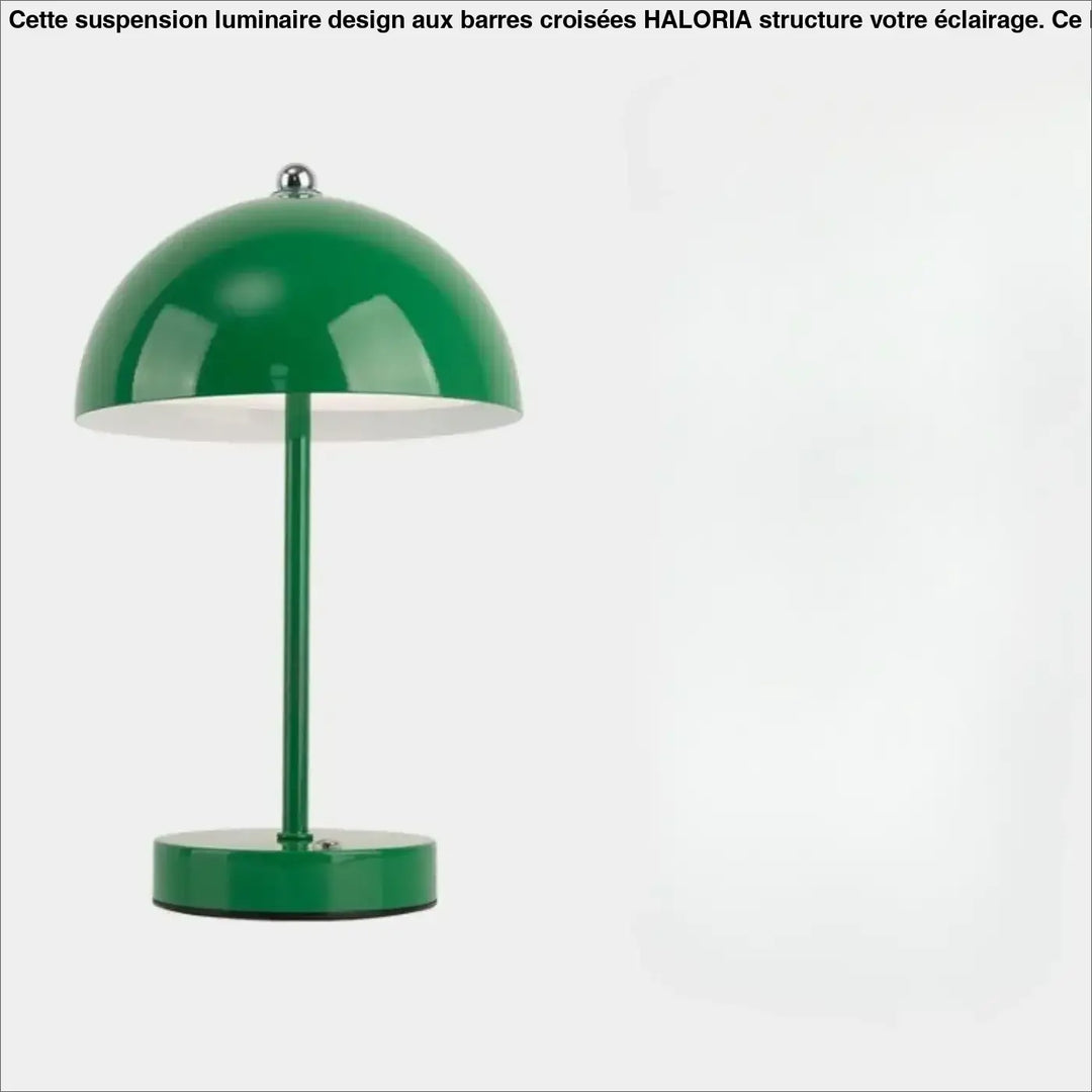 Lampe de chevet skadi design scandinave avec dôme vert brillant éclairage tamisé et lumière douce métal élégant