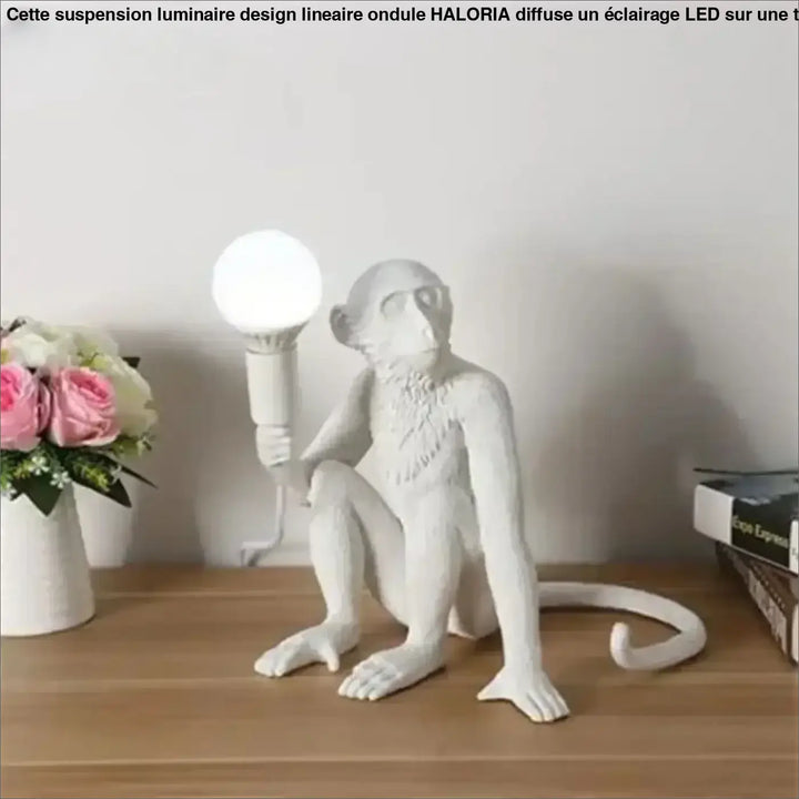 Lampe de chevet kapok figurine de singe blanc tenant une ampoule sphérique pour une lumière douce et décoration intérieure chevet moderne