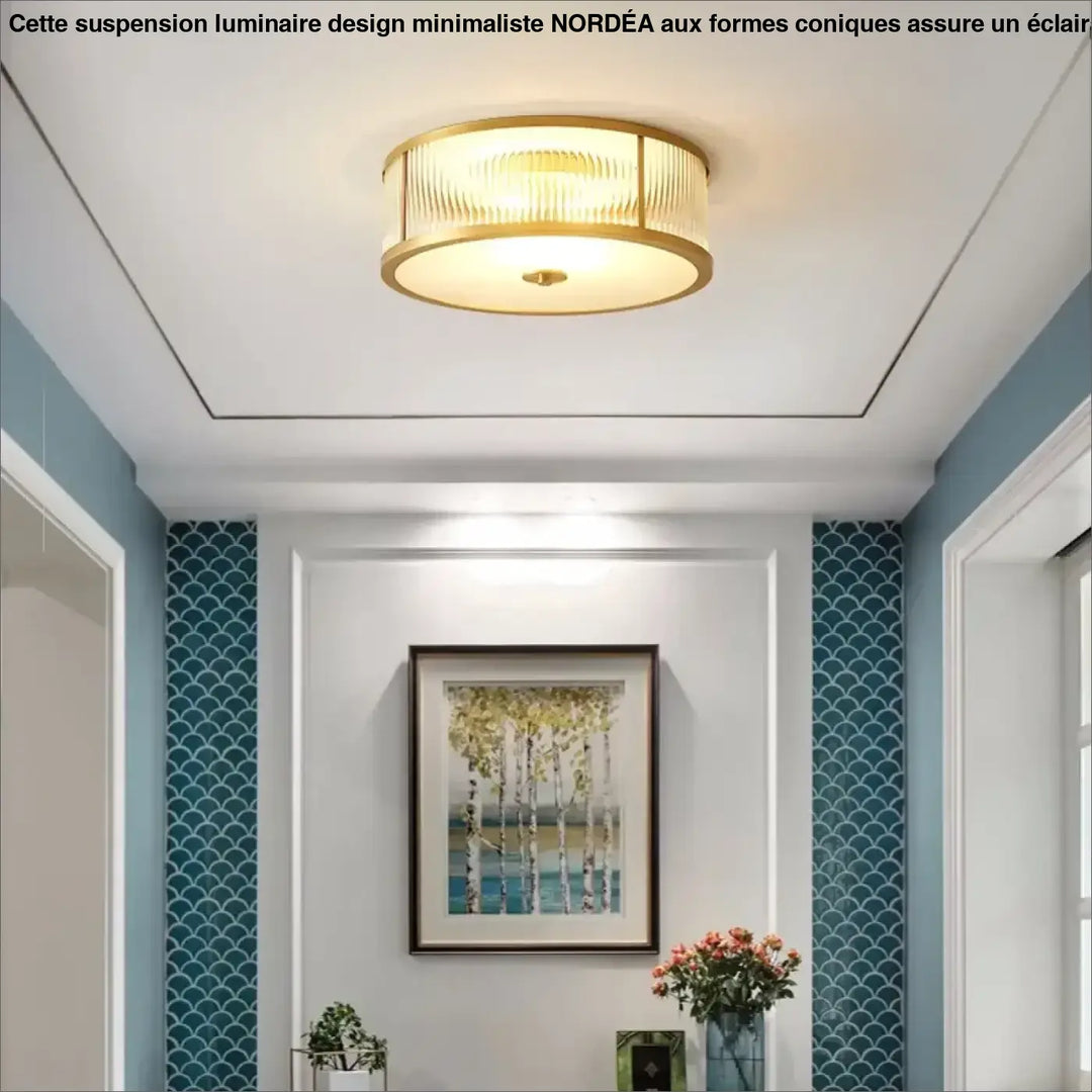 Plafonnier design moderne en verre strié doré