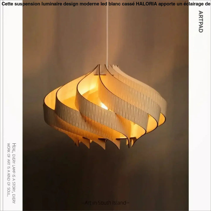 Suspension design en bois pour une lumière douce et élégante