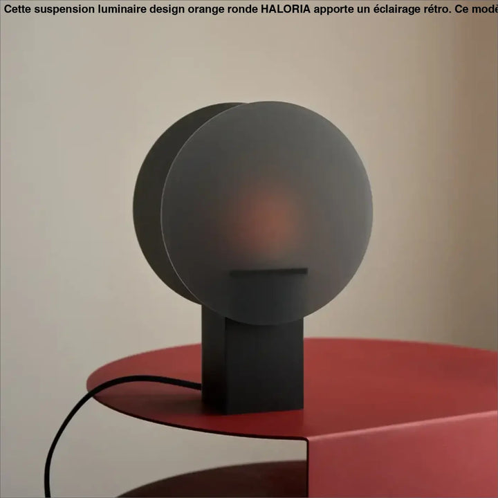 Lampe de chevet lumineuse noire mate avec abat-jour circulaire en couches pour une lumière douce et lumière ambrée