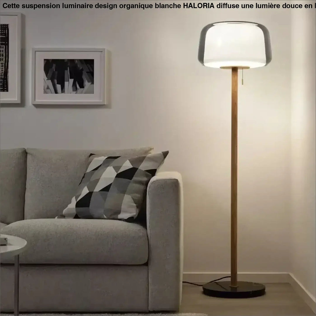 Lampadaire en verre transparent avec tige en bois naturel