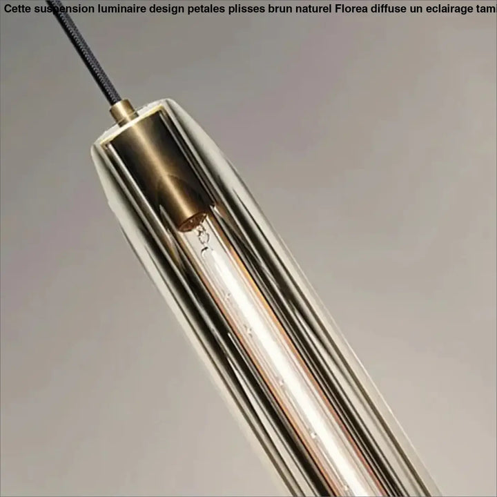 Suspension Luminaire Tube Verre Sculpté Élégant Design

