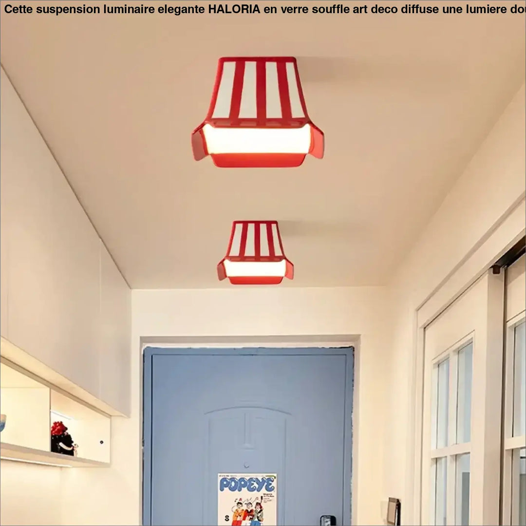 Plafonnier enfant rouge à bandes blanches avec design géométrique moderne pour décoration intérieure élégante