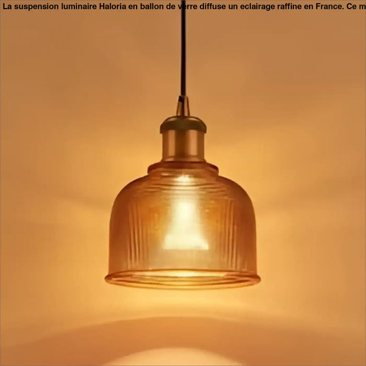 Suspension lumineuse italino en laiton avec abat-jour en verre strié pour une suspension industrielle élégante