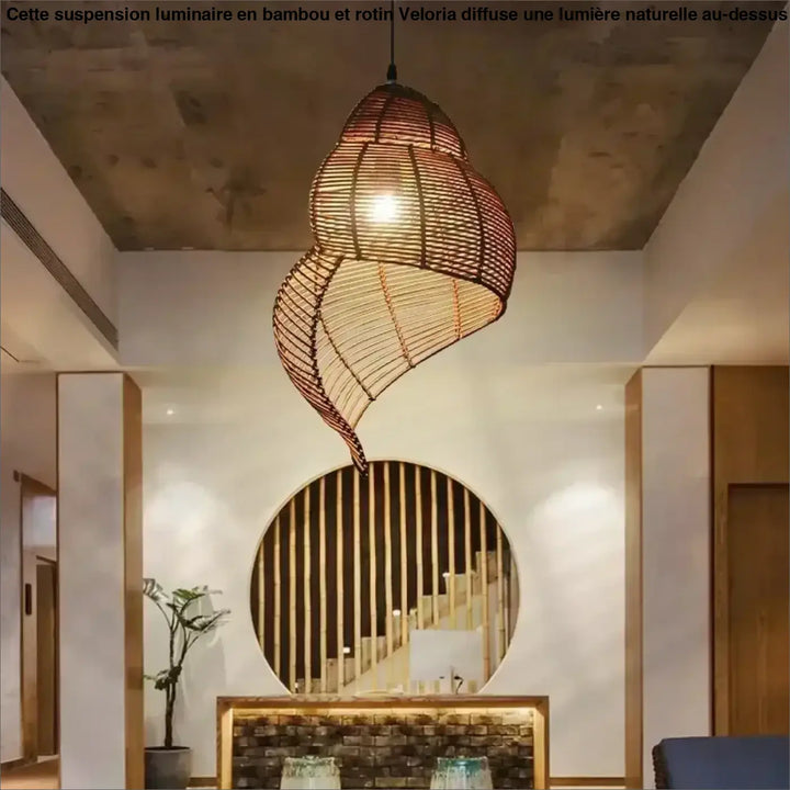 Suspension Luminaire En Bambou Et Rotin En Forme De Bigorneau Naturel
