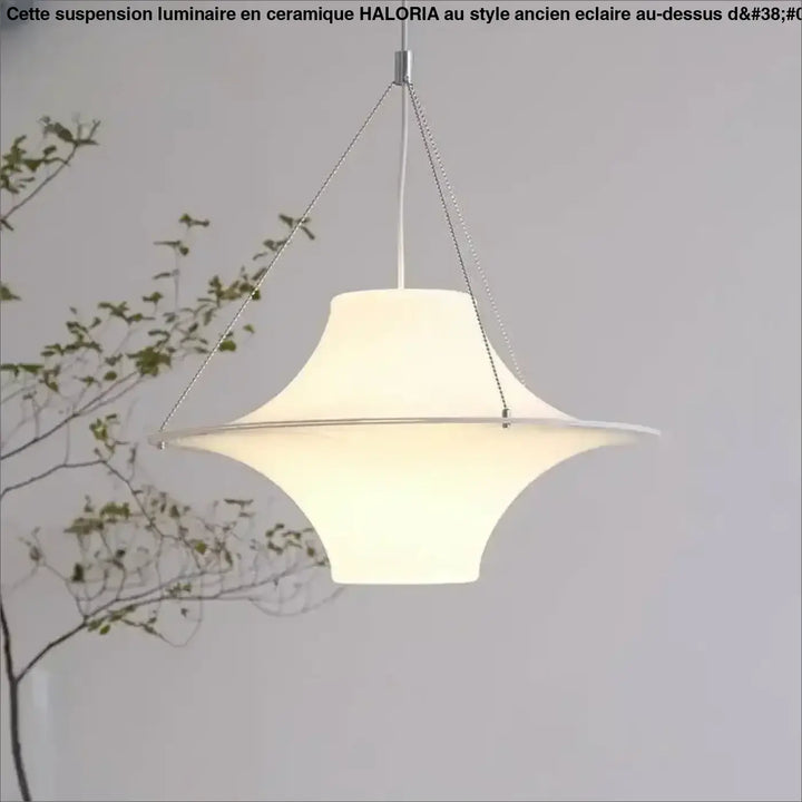 Suspension courbes fluides blanche ambiance douce chic