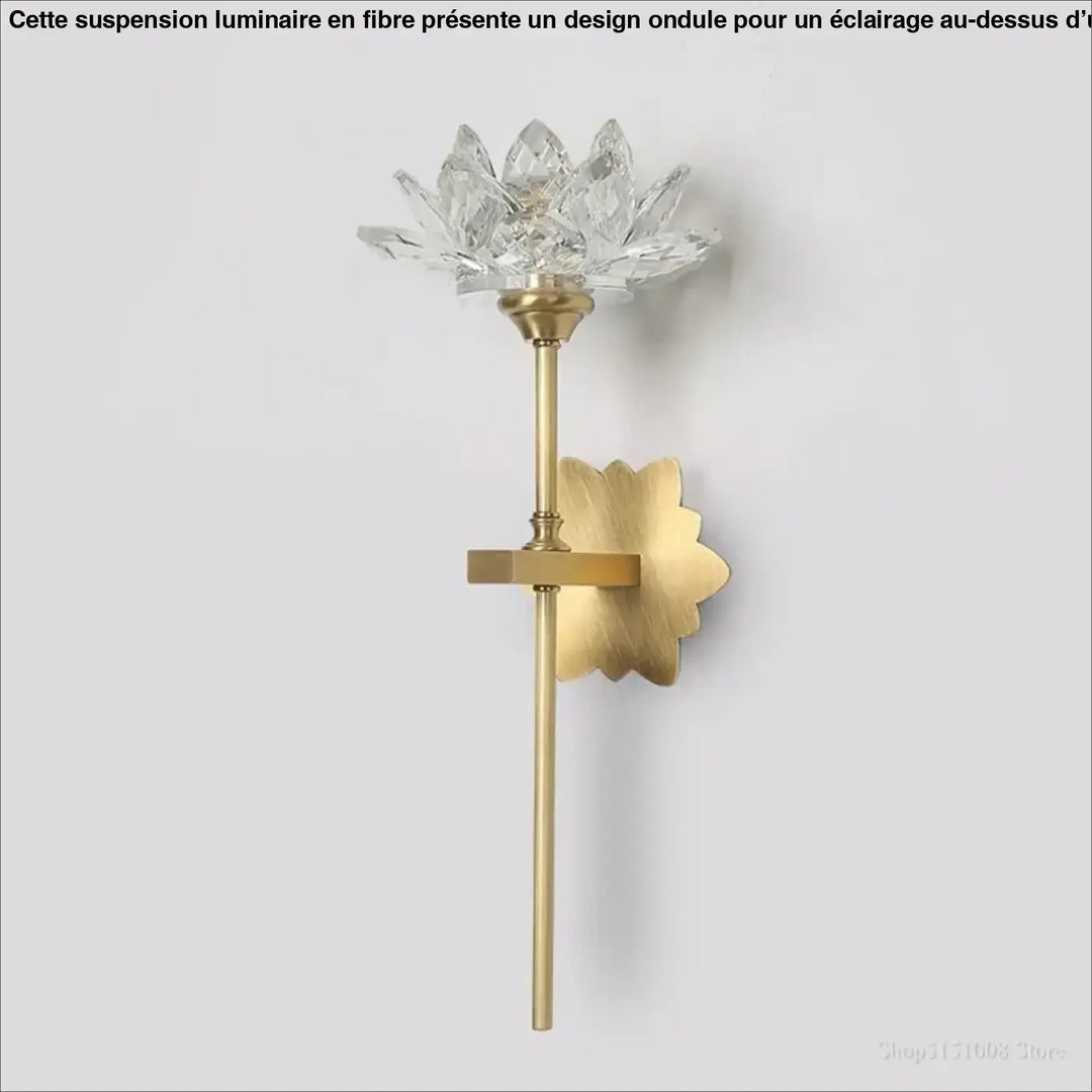 Applique murale lotus doré design floral lumineux au style élégant