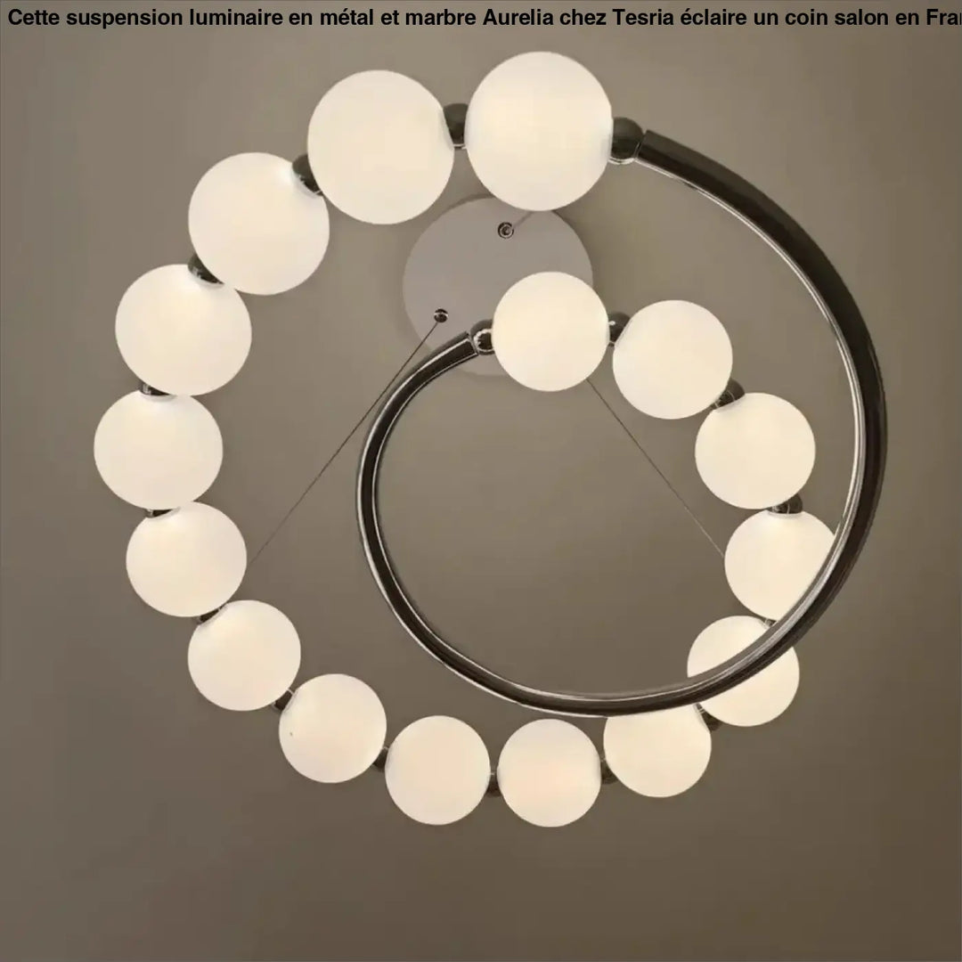 Suspension design anneau lumineux à globes blancs