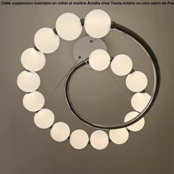 Suspension design anneau lumineux à globes blancs
