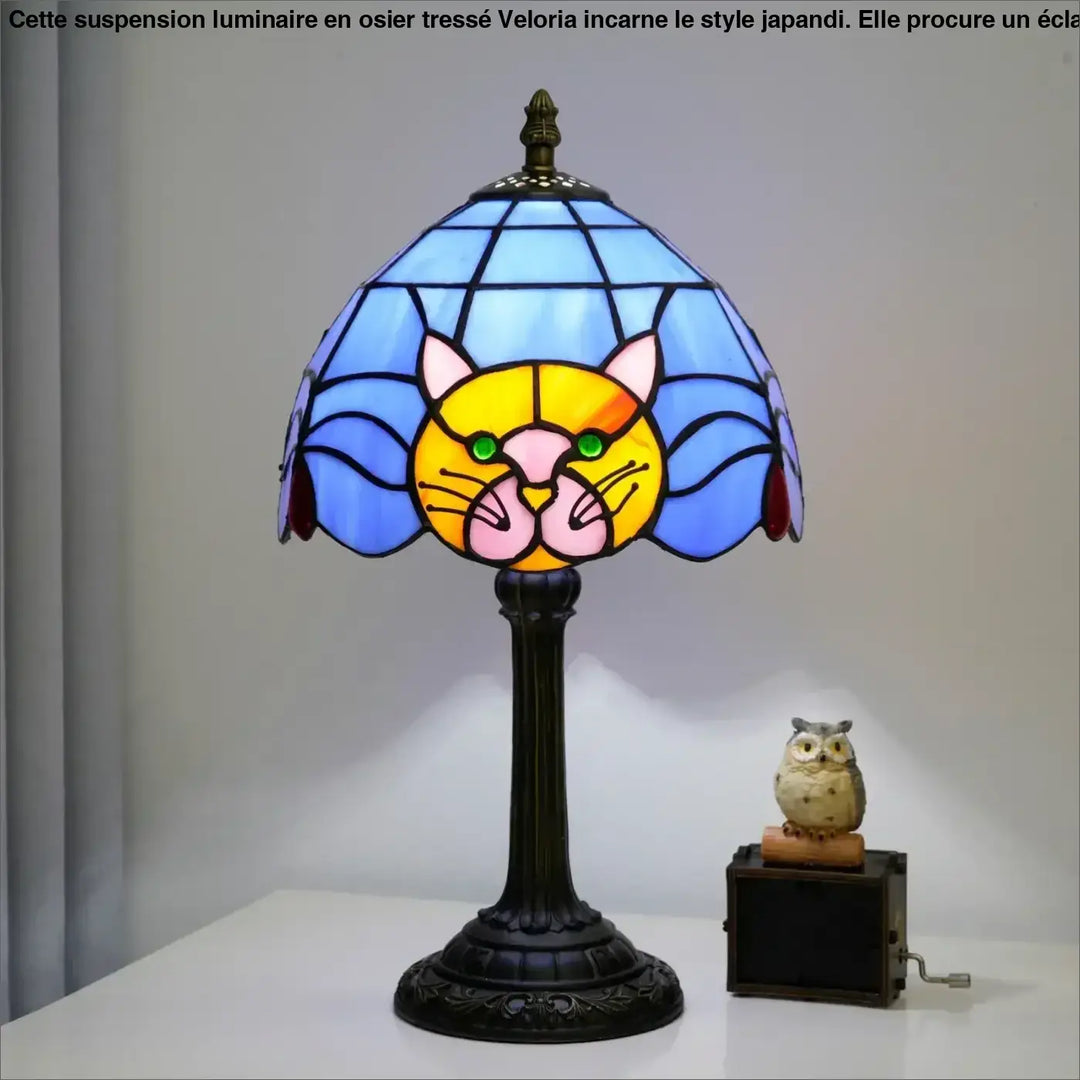 Lampe de chevet vintage charia en verre bleu et jaune avec visage de chat en base métal ornée pour une ambiance chaleureuse et lumière douce