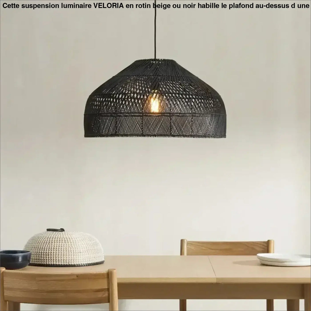 Suspension luminaire en rotin beige ou noir pour cuisine naturelle

