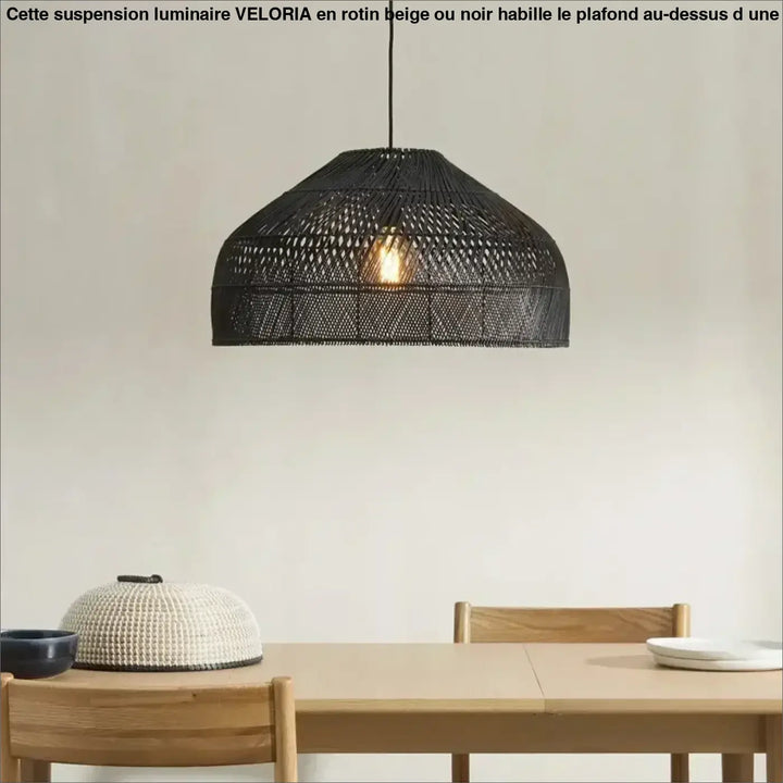 Suspension luminaire en rotin beige ou noir pour cuisine naturelle

