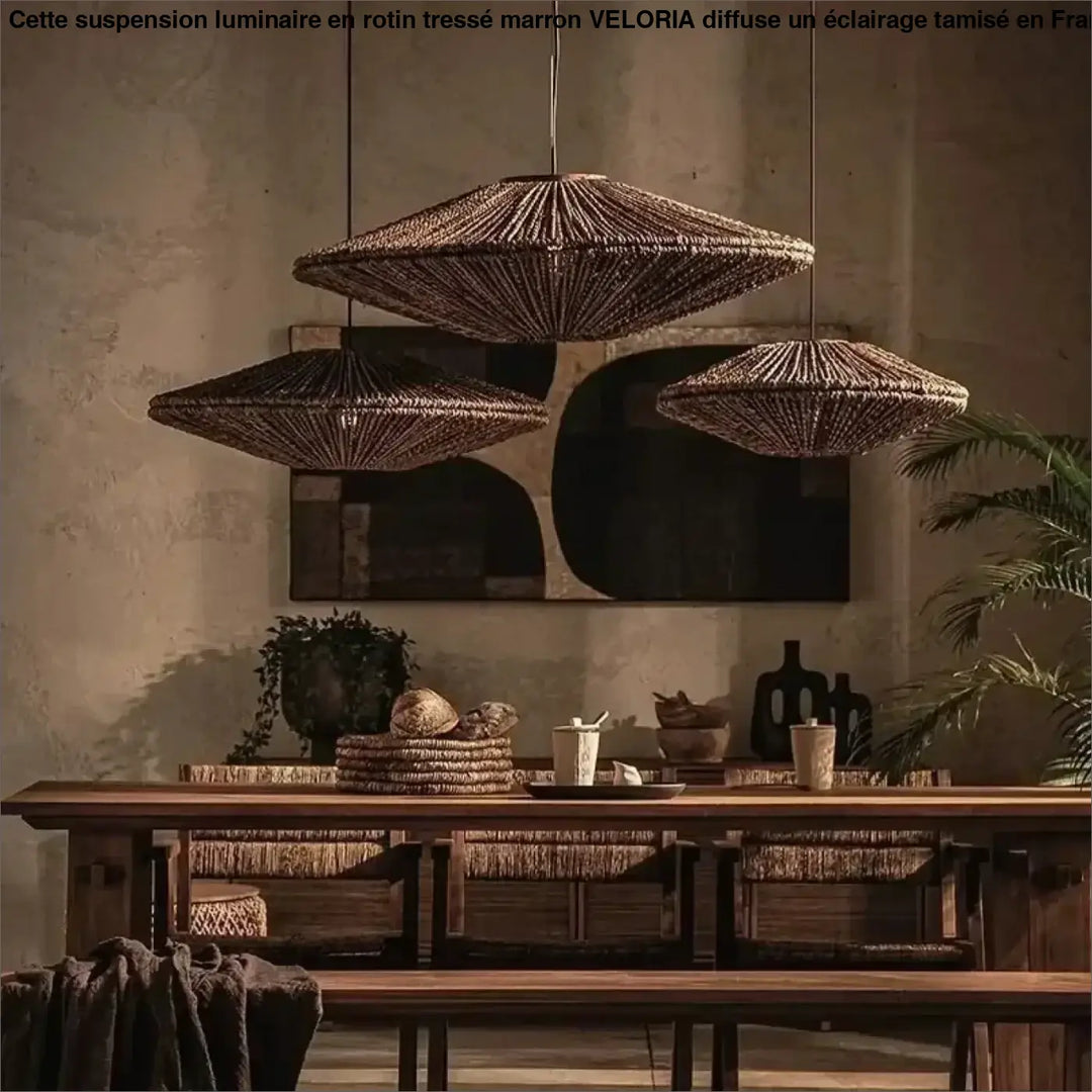 Suspension luminaire en rotin tréssé marron haut de gamme

