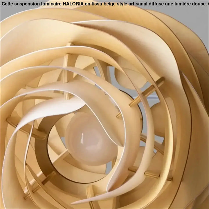 Suspension luminaire en bois en forme de rose au design floral