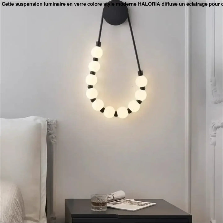 Applique murale led doré avec boules blanches style chic