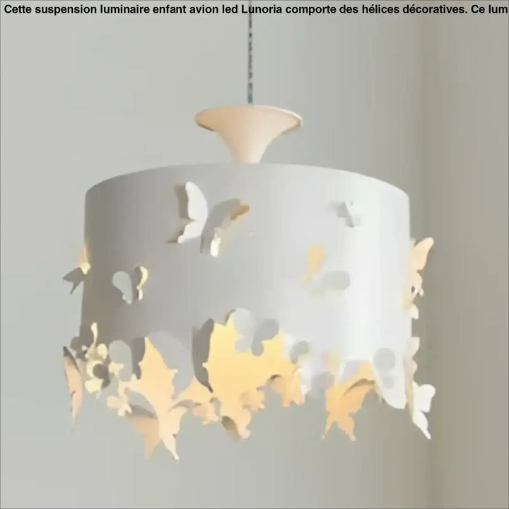 Suspension luminaire butelys blanc avec découpes papillon délicates et lumière chaude idéale pour décoration intérieure au-dessus d’une table