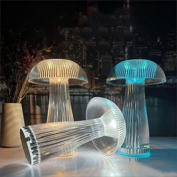 Lampe de table strilia design champignon aux reflets clairs en led chaleur et bleu pâle ribbée en forme de champignon