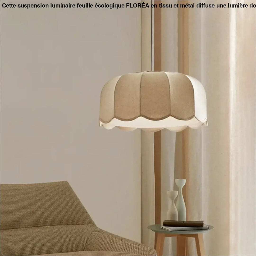 Suspension luminaire en tissu beige au design moderne