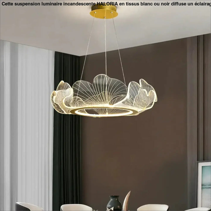 Suspension cercle avec feuilles sculptées style doré élégant