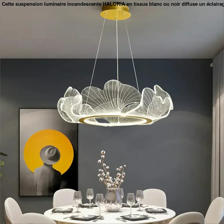Suspension cercle avec feuilles sculptées style doré élégant