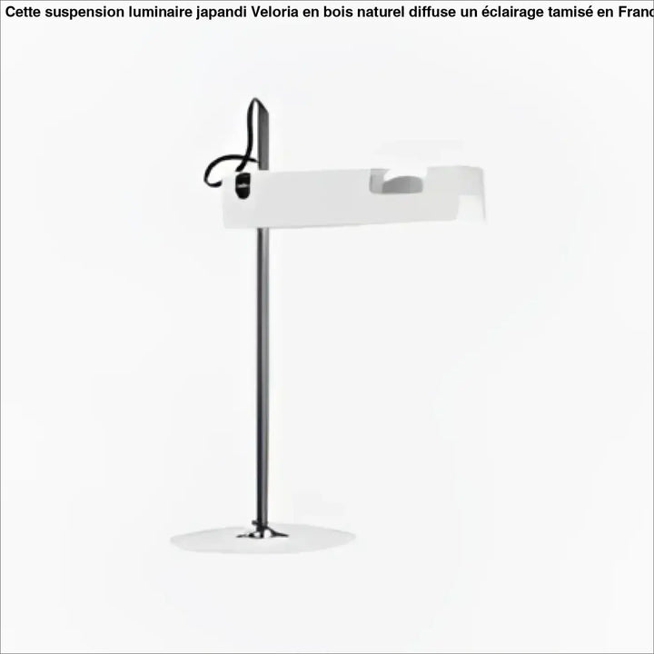 Lampe de table stelo design minimaliste blanche avec pied en chrome et éclairage directionnel ajustable