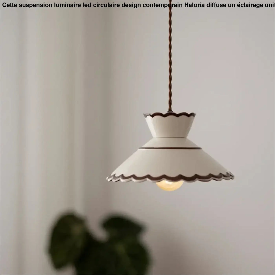 Suspension élégante style rétro beige chic vintage