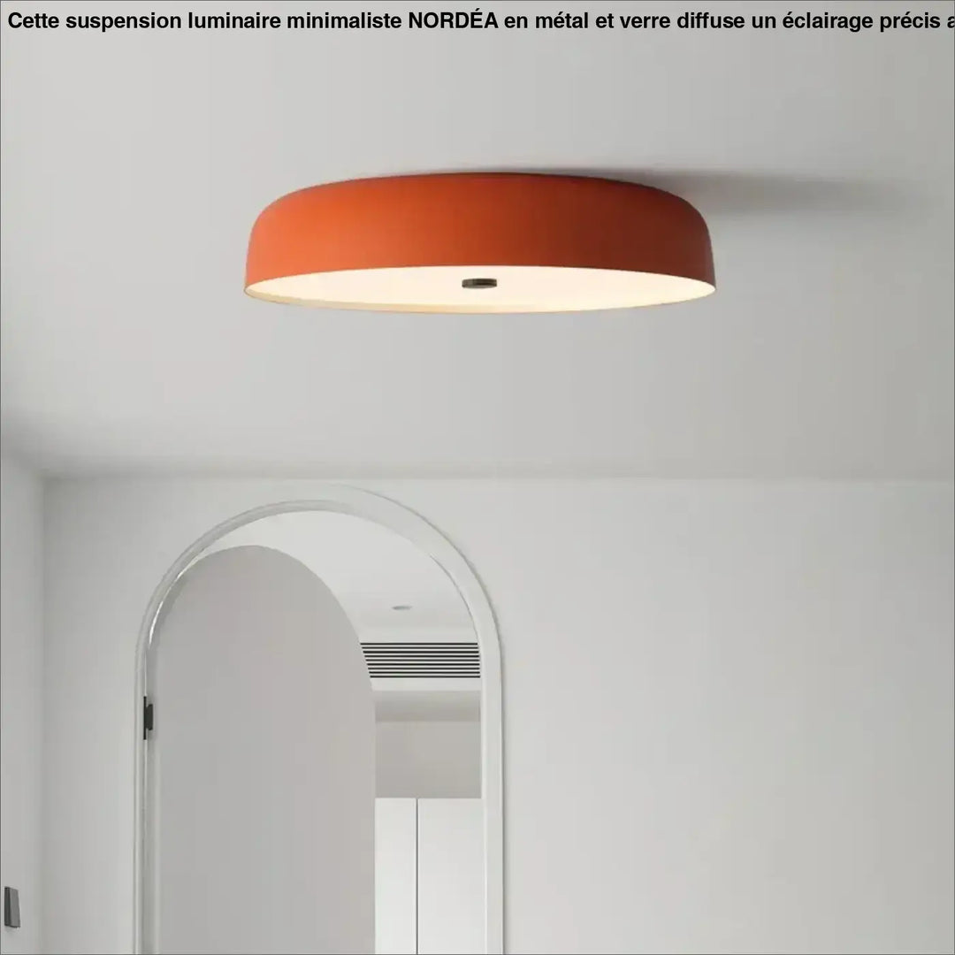 Plafonnier minimaliste design contemporain style épuré