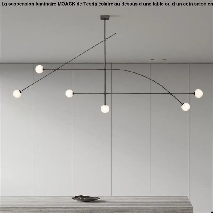 Suspension luminaire style moderne moack en métal noir avec cinq globes en verre blanc pour éclairage contemporain