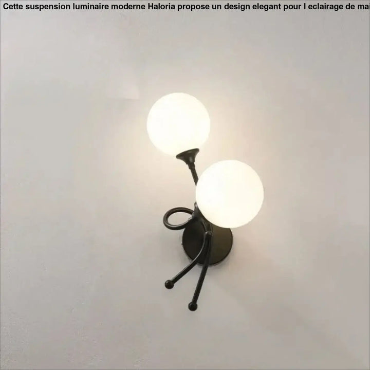 Applique murale zylo en métal noir avec deux globes en verre dépoli pour un éclairage élégant intérieur