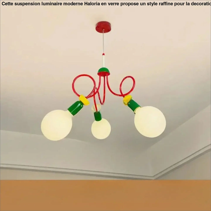 Lustre filéa luminaire décoratif d’intérieur rouge vert jaune avec trois ampoules blanches sphériques