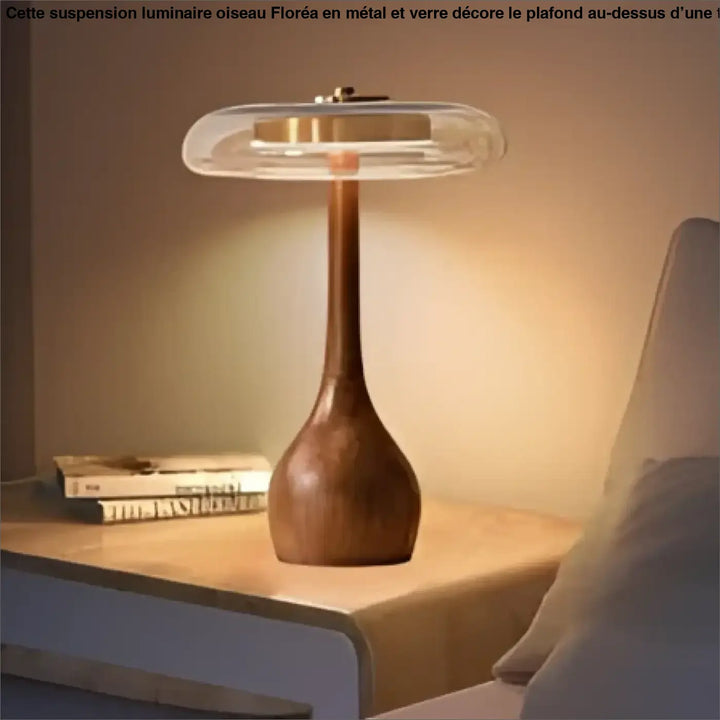 Lampe de chevet baobab en bois chaud avec abat-jour en verre clair et design courbé pour décoration intérieure chevet rétro plus qu’un luminaire