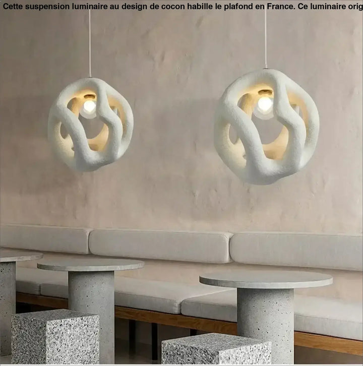 Suspension Luminaire Orignal Au Design De Cocon Résine Blanc Ou Noir