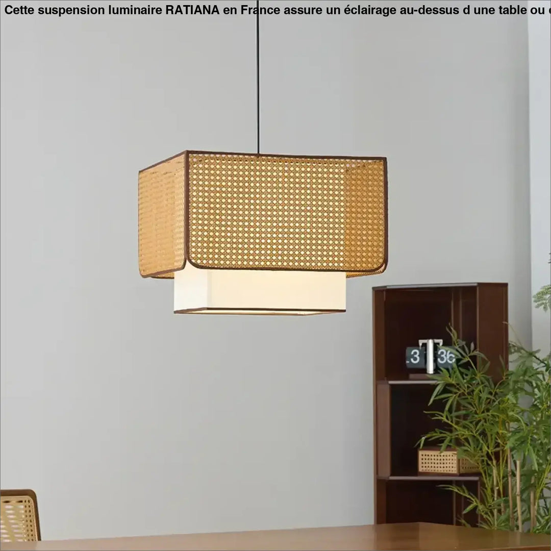 Suspension luminaire design en rotin naturel tressé beige