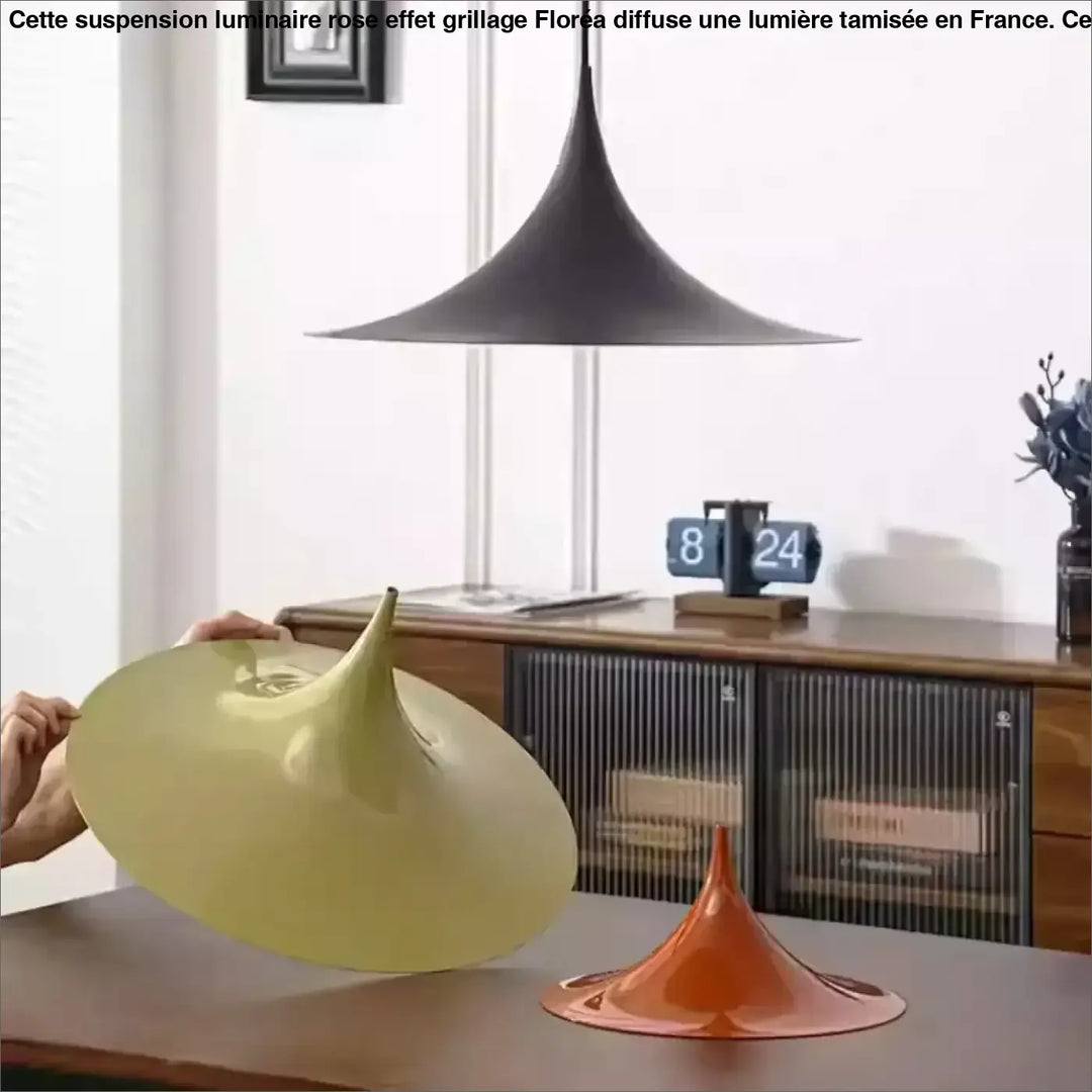 Suspension luminaire design en forme conique moderne et élégante