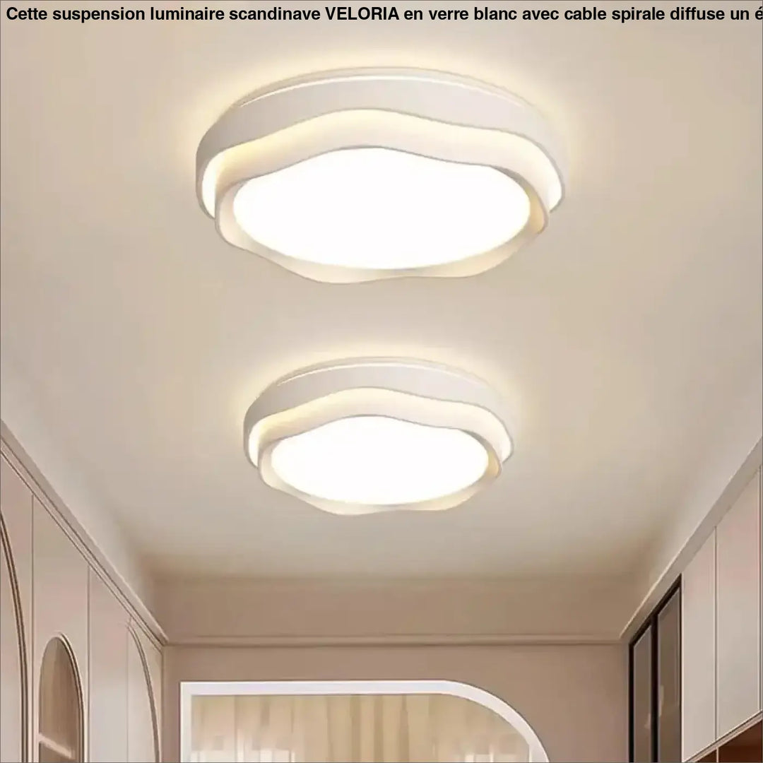 Luminaire plafonnier illou avec lumière led blanche moderne, design doux en forme de nuage aux bords arrondis