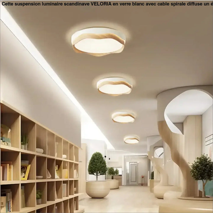 Luminaire plafonnier Illou avec diffuseur blanc chaud et cadre en bois naturel moderne et circulaire