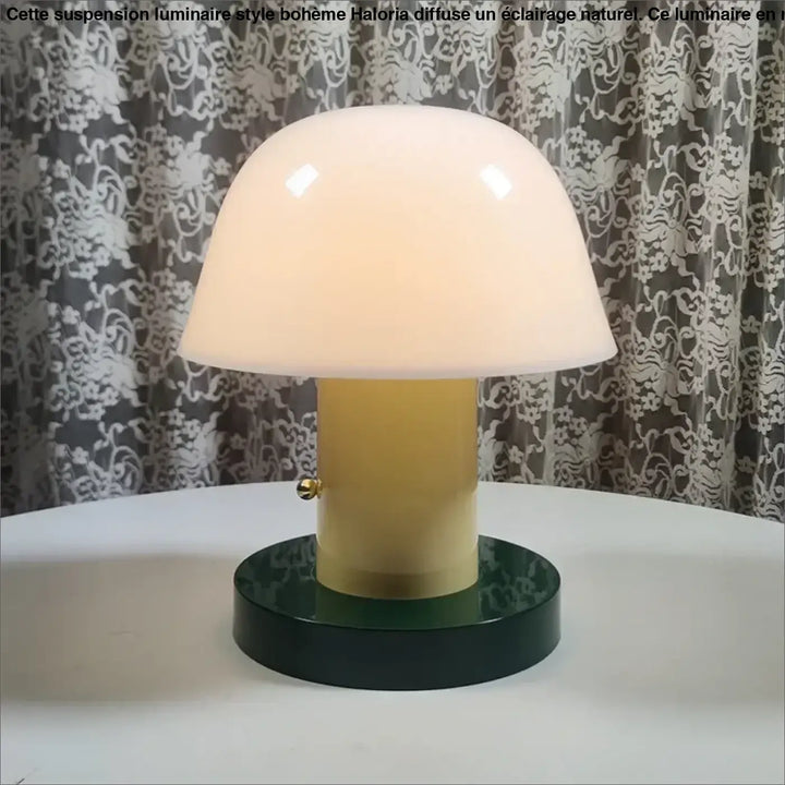 Lampe de chevet laounia avec base cylindrique jaune moutarde mate et abat-jour verre translucide, chevet minimaliste lumière pensée