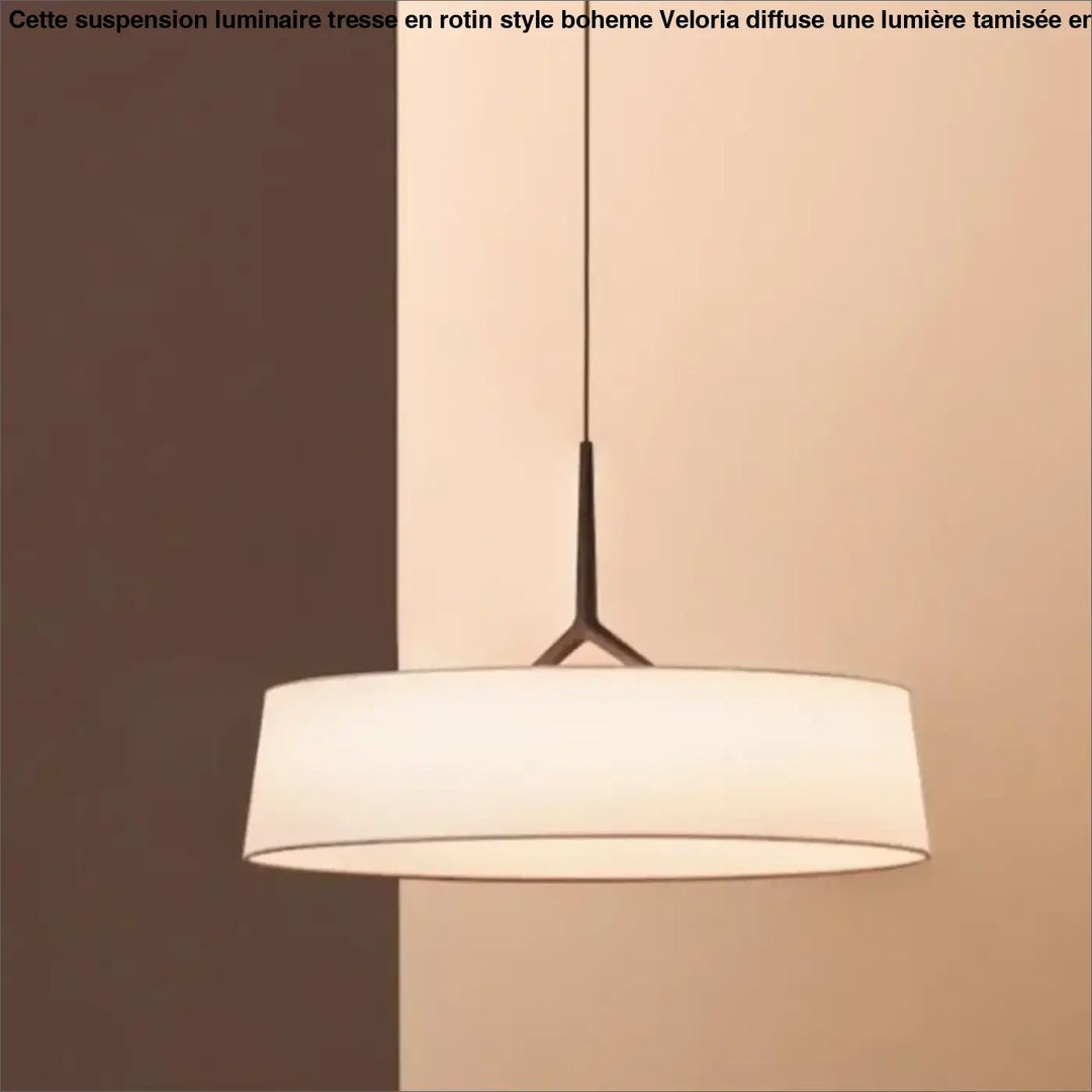 Suspension luminaire tresse en rotin style boheme avec cadre metal noir et abat-jour tissu blanc doux minimaliste