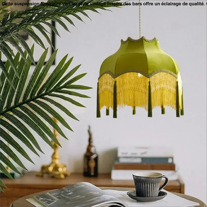 Suspension luminaire vert au style vintage inspiré des vieux bars

