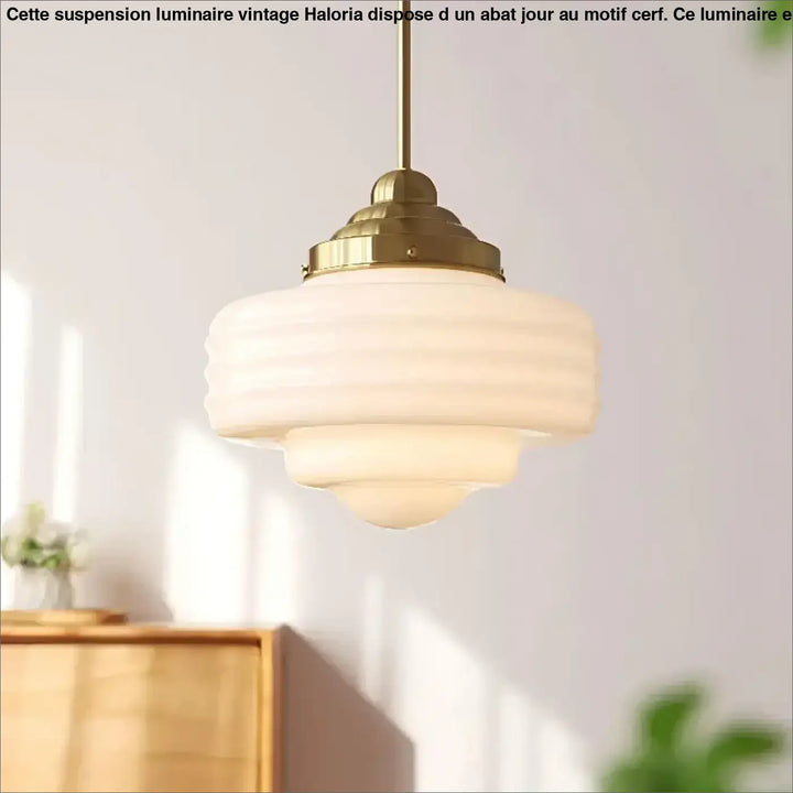 Suspension luminaire rétro en verre opalin et en métal chromé