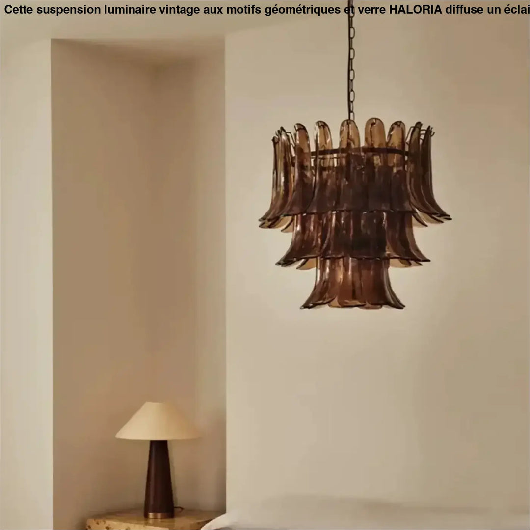Suspension luminaire vandis avec verre sculpté ambré effet cascade suspendue par chaîne en métal sombre