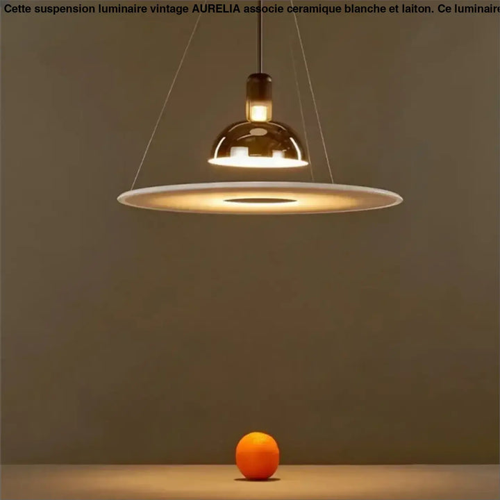Suspension luminaire design rouge et blanc et argent style graphique


