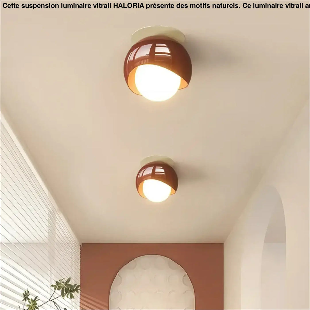 Plafonnier rond en verre opalin au style scandinave moderne