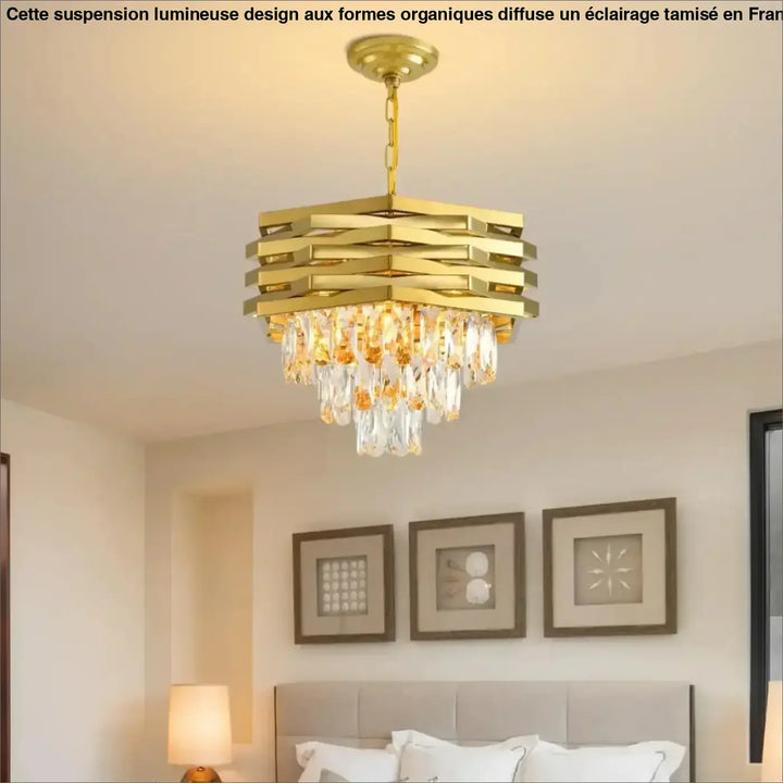 Suspension moderne dorée avec cristaux style luxe chic